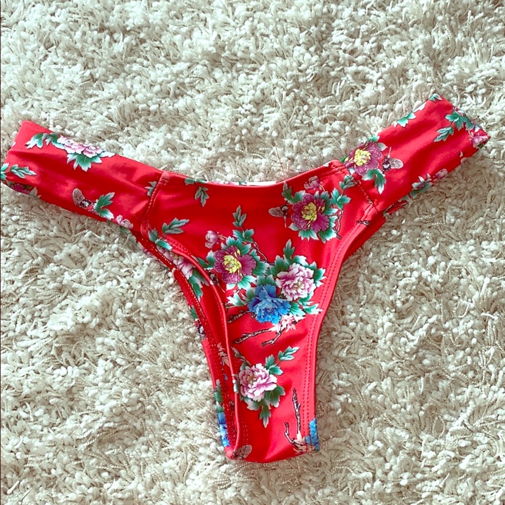 thong bikini bottoms